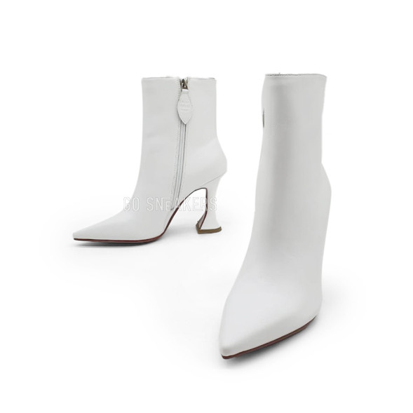 Женские ботильоны Amina Muaddi Ankle Boots White