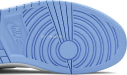 Nike Air Jordan 1 Retro High OG 'University Blue'